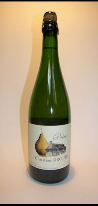 Poire 750mL bottle.